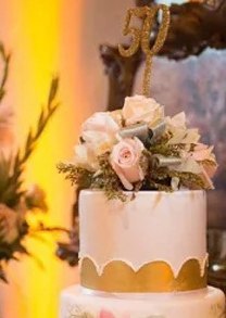 Wedding cake styling by Big Day Events Wedding cake styling by Big Day Events